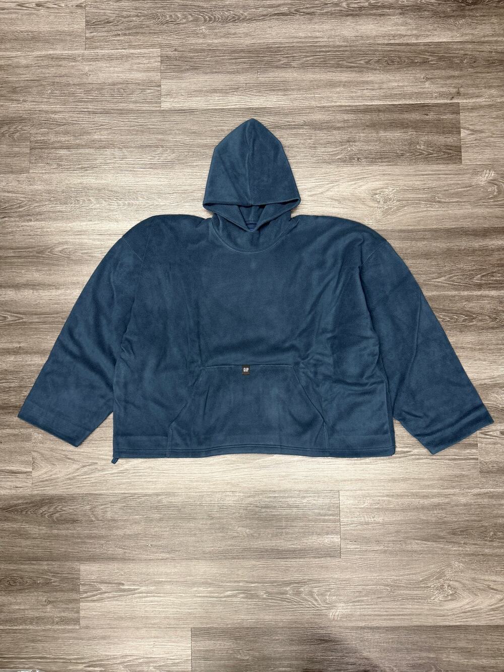 YZY GAP 32 Polar Fleece Dark Blue M Brand New